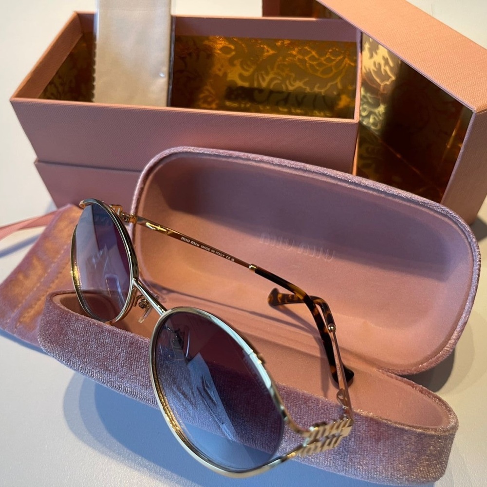 Miu miu Elegant Pink Sunglasses